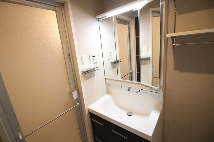 物件内観写真13　(洗面)