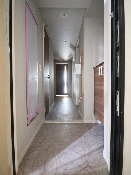 物件内観写真16　(玄関)