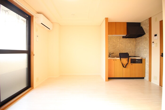 物件内観写真9　(居室)