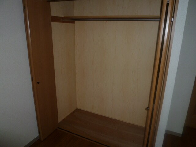 物件内観写真13　(収納)