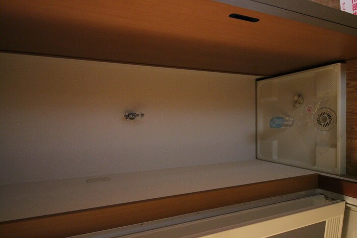 物件内観写真16　(洗濯機置場)