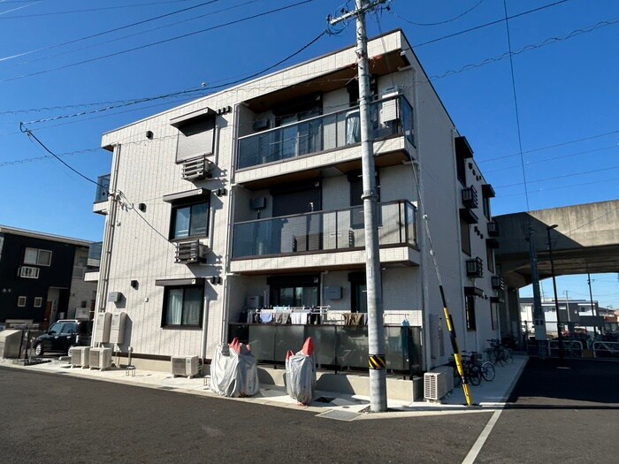 物件外観写真3　(外観写真)