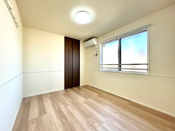 物件内観写真10　(居室)