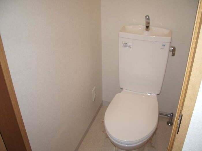 物件内観写真10　(トイレ)