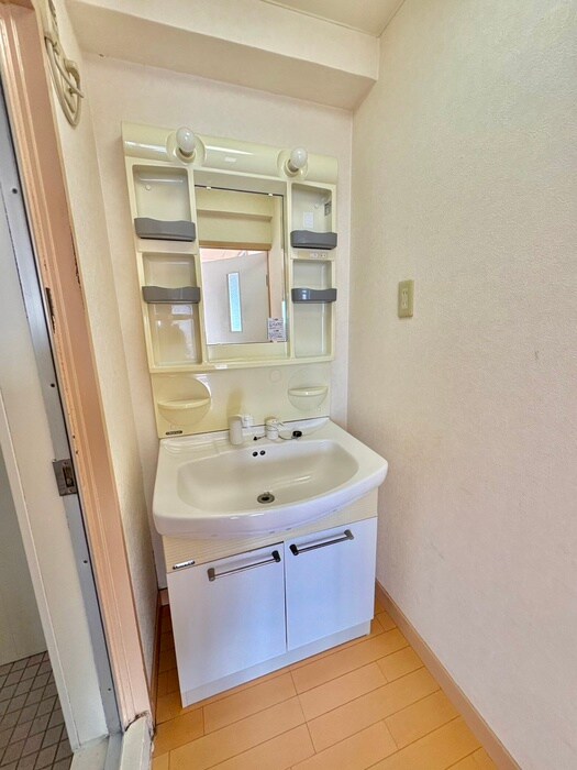 物件内観写真10　(洗面)