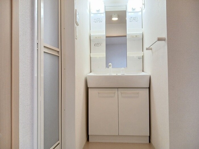 物件内観写真10　(洗面)