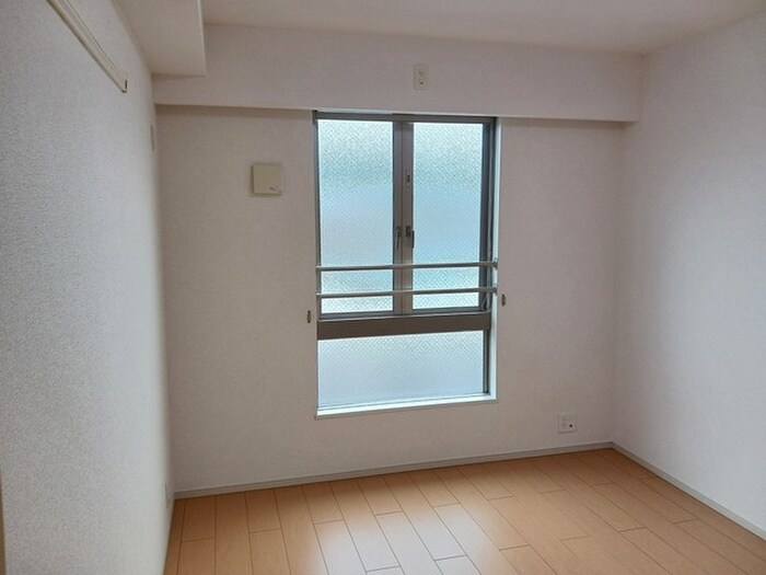 物件内観写真13　(居室)