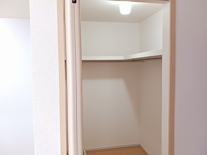 物件内観写真14　(収納)
