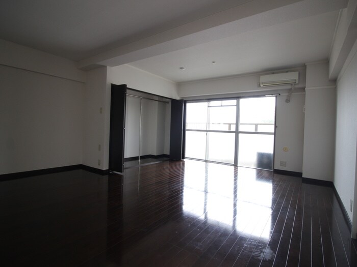 物件内観写真18　(居室)