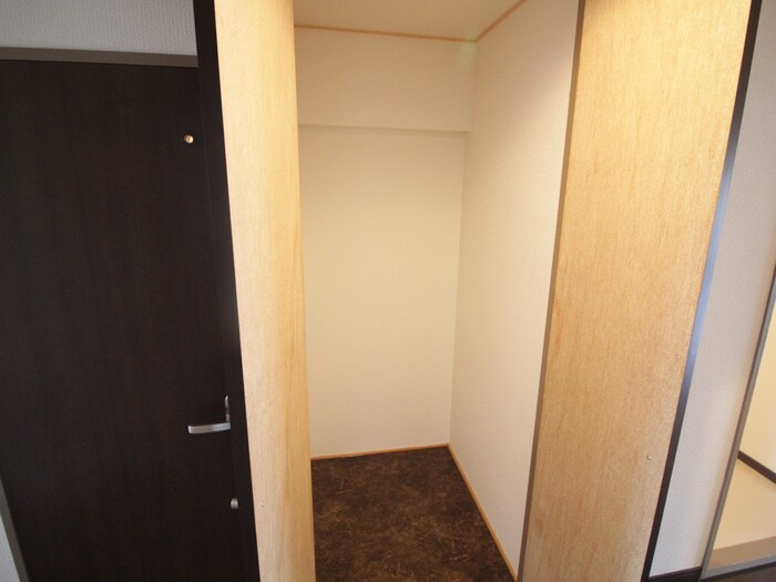 物件内観写真21　(収納)