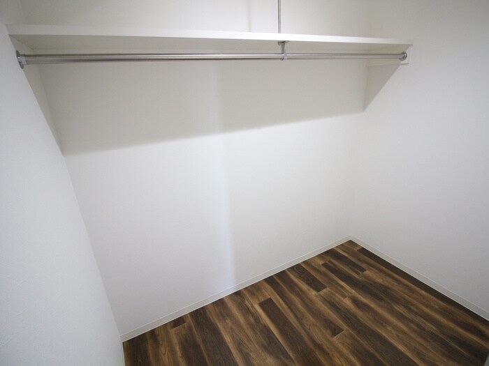 物件内観写真13　(収納)