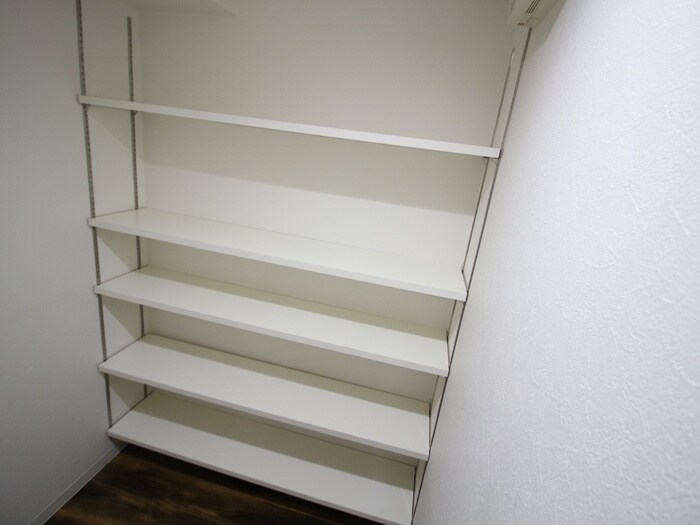 物件内観写真18　(靴箱)