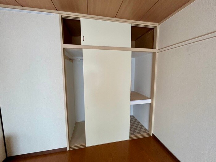 物件内観写真22　(収納)