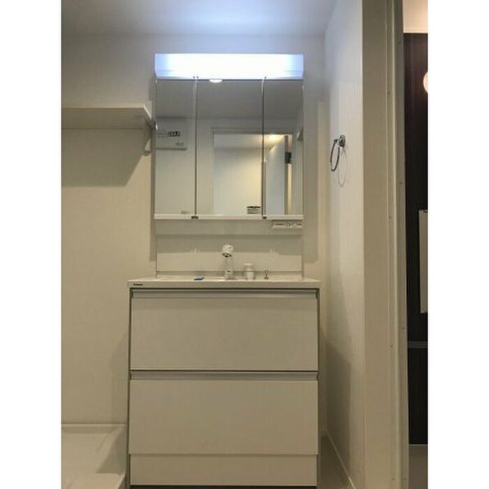 物件内観写真9　(洗面)