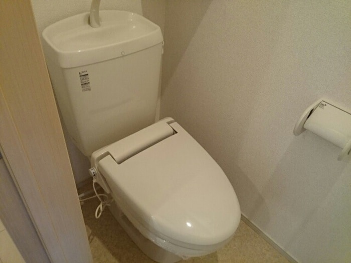 物件内観写真6　(トイレ)