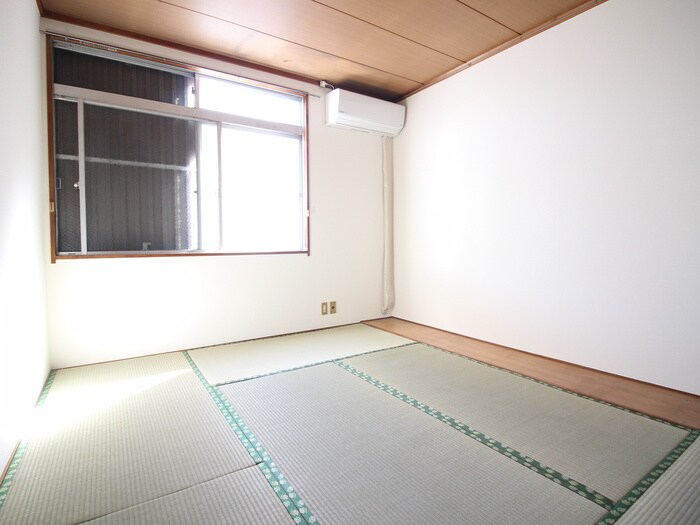 物件内観写真6　(居室)