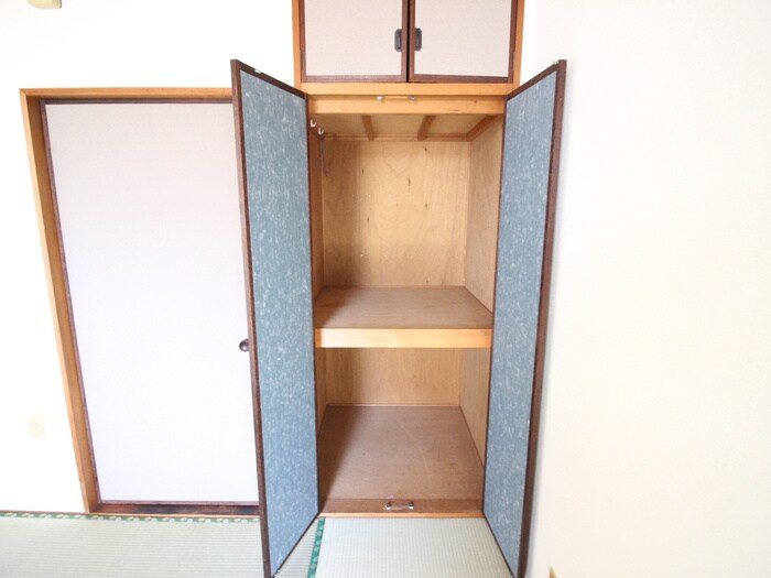 物件内観写真12　(収納)