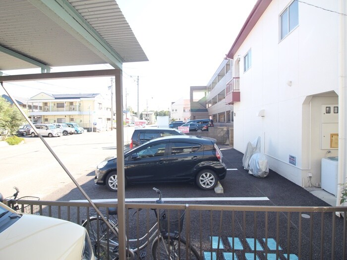 物件内観写真16　(室内からの展望)