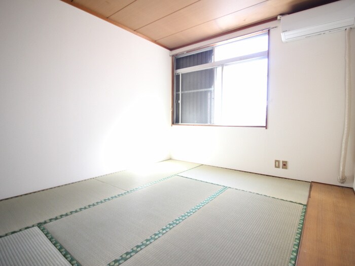 物件内観写真18　(居室)