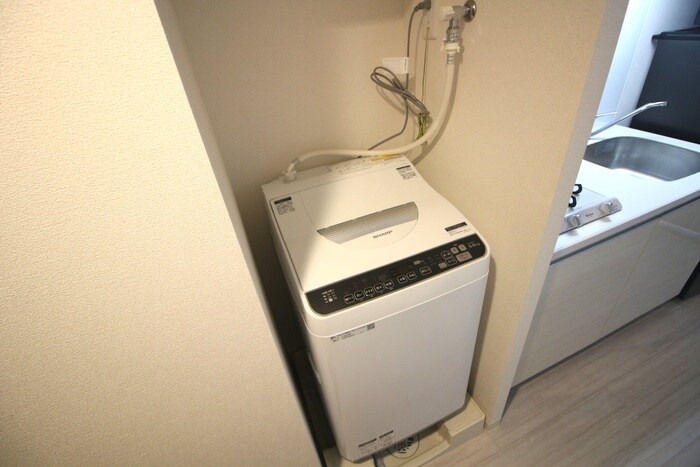 物件内観写真10　(洗濯機置場)