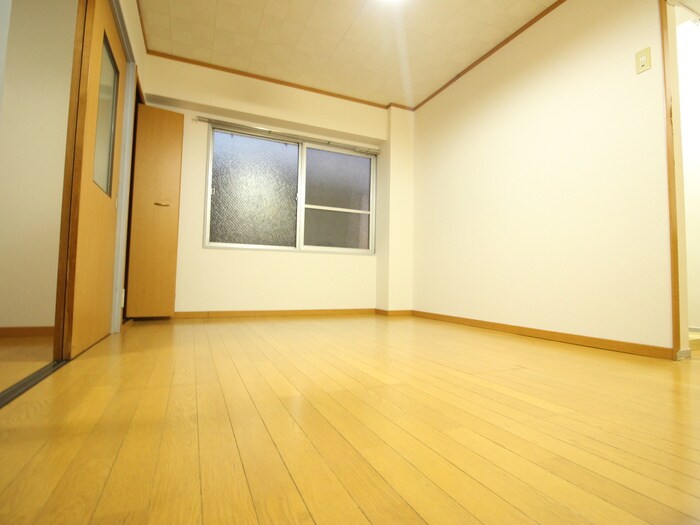 物件内観写真16　(廊下)