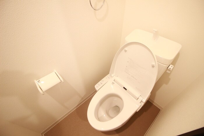 物件内観写真12　(トイレ)