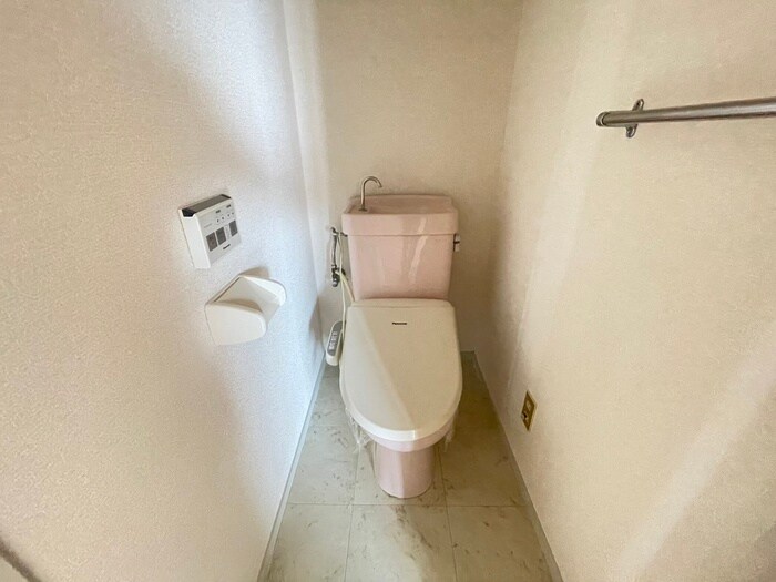 物件内観写真13　(トイレ)