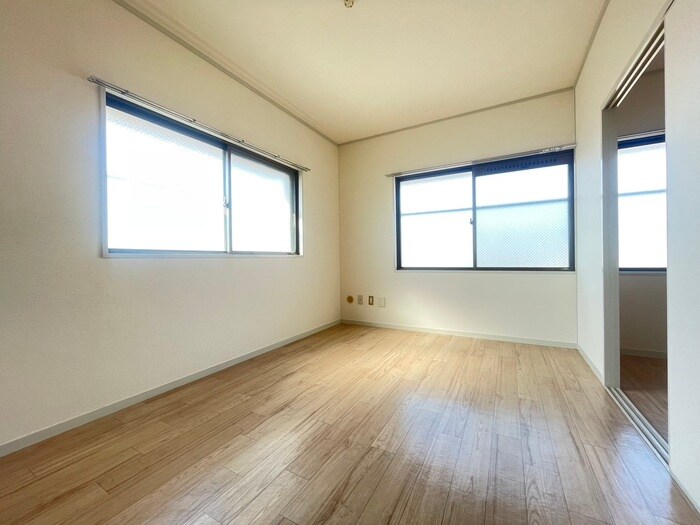 物件内観写真18　(居室)