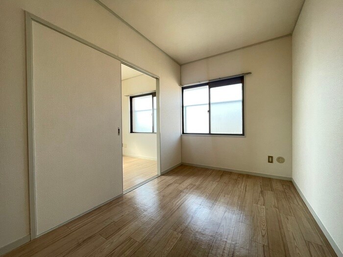 物件内観写真19　(居室)
