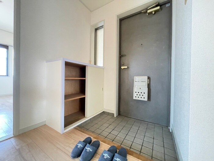 物件内観写真21　(玄関)