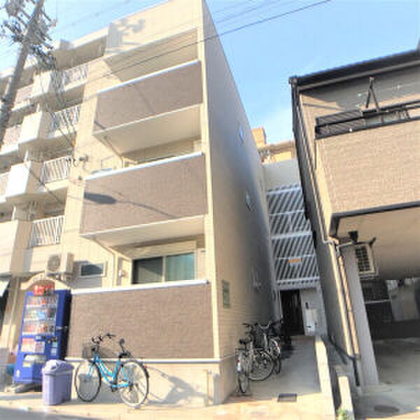 物件外観写真1　(外観写真)