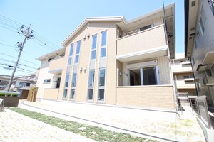 フォンテーヌ上社外観写真