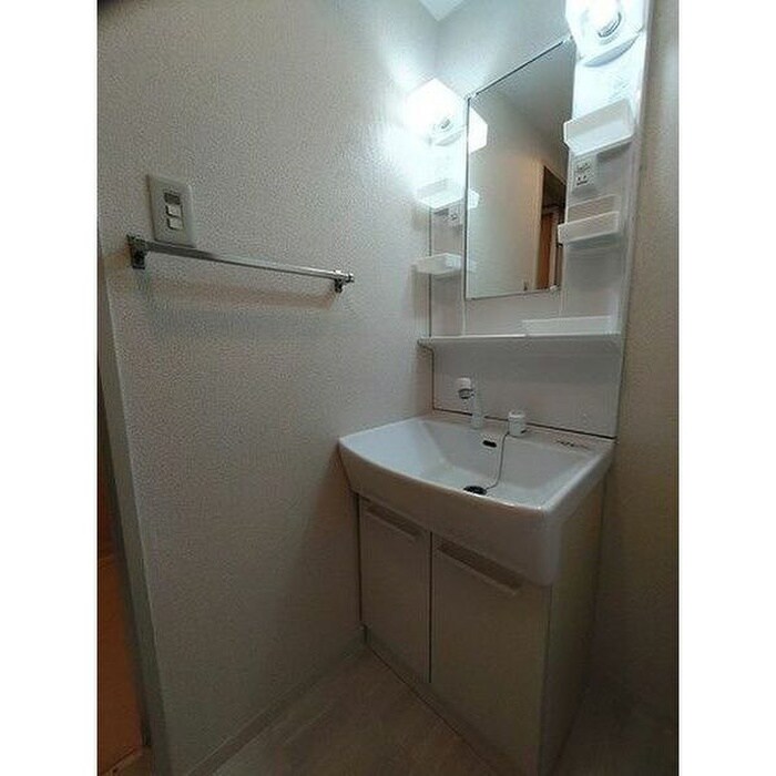 物件内観写真10　(洗面)