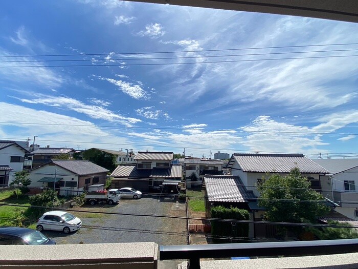 物件内観写真16　(室内からの展望)