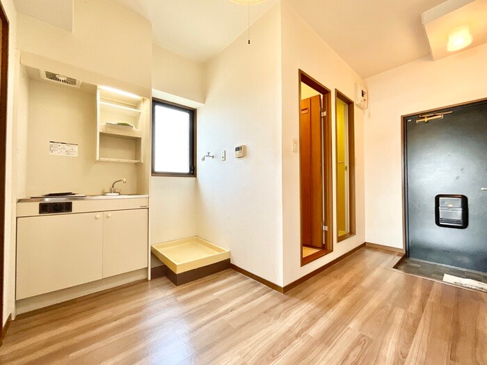 物件内観写真10　(廊下)