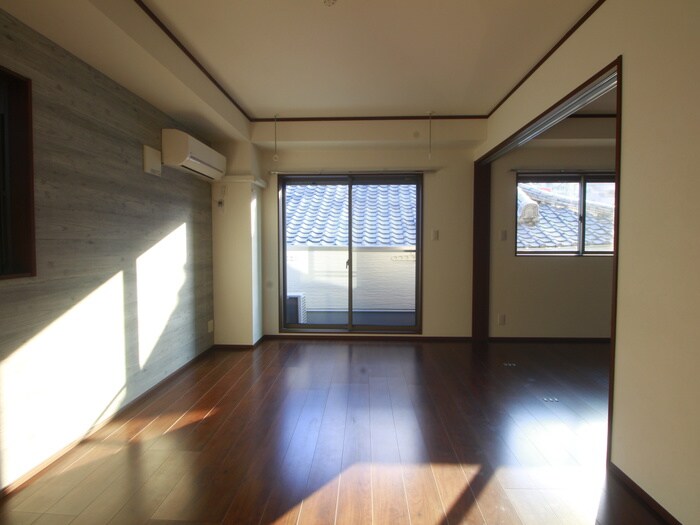 物件内観写真7　(玄関)