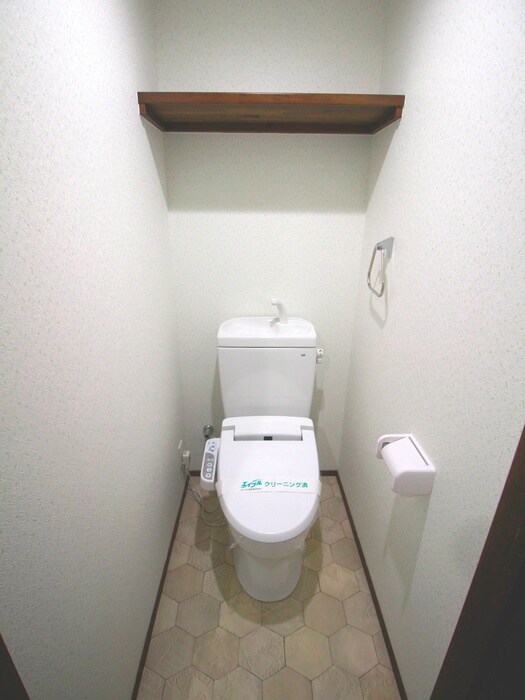 物件内観写真8　(トイレ)