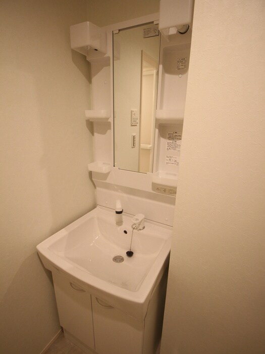 物件内観写真9　(洗面)