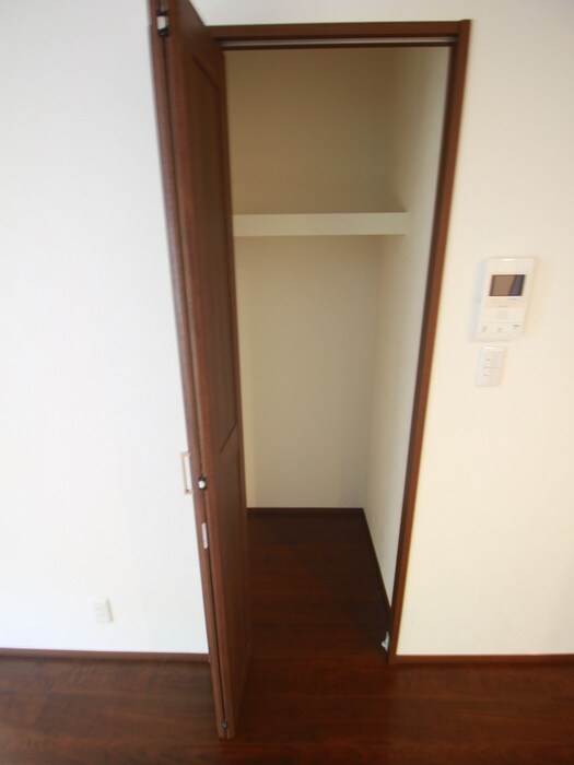 物件内観写真17　(収納)