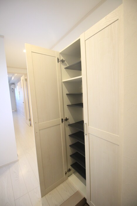 物件内観写真17　(靴箱)