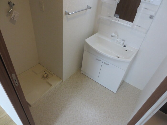 物件内観写真9　(洗面)