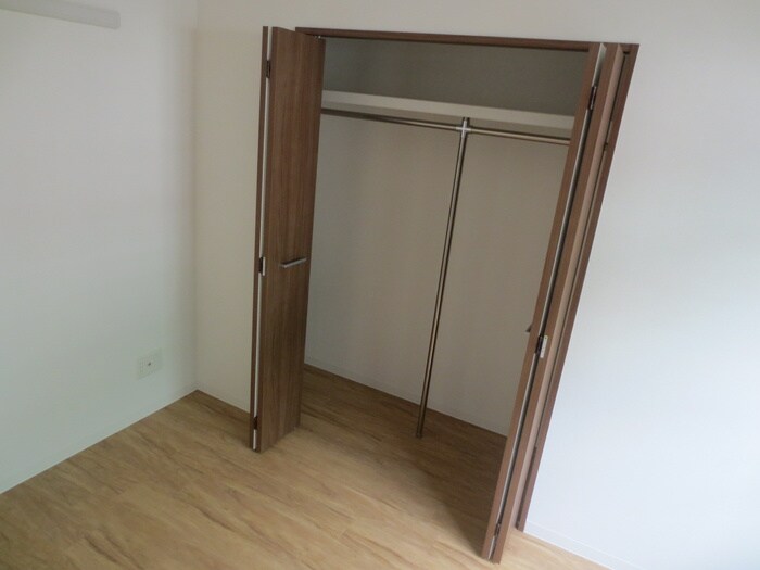 物件内観写真16　(収納)