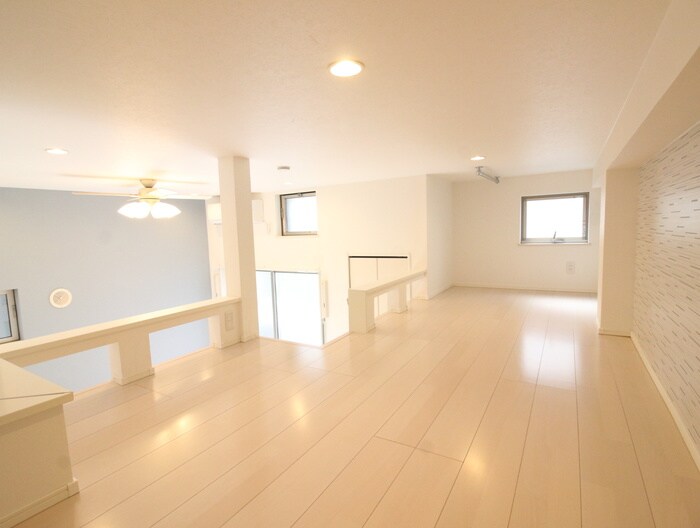 物件内観写真9　(ロフト)