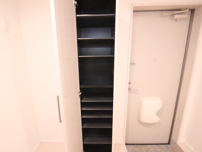 物件内観写真14　(靴箱)