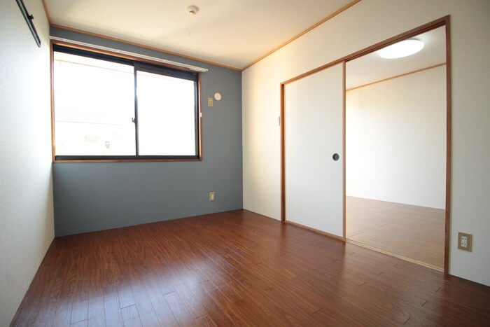 物件内観写真10　(居室)