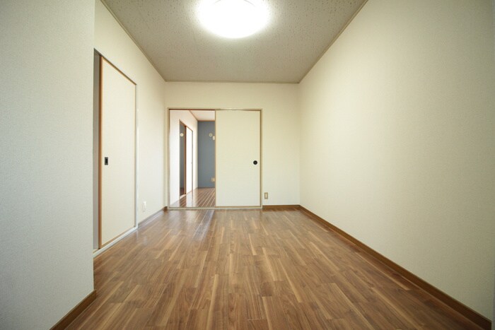 物件内観写真22　(居室)