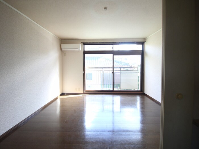 物件内観写真4　(居室)