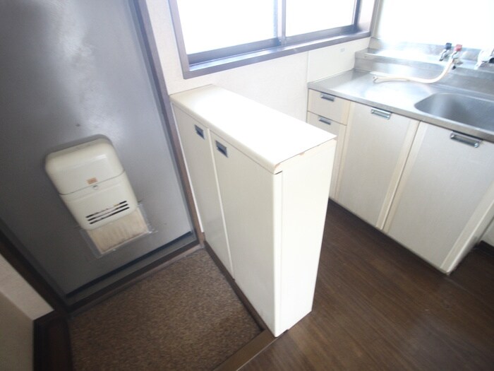 物件内観写真18　(靴箱)