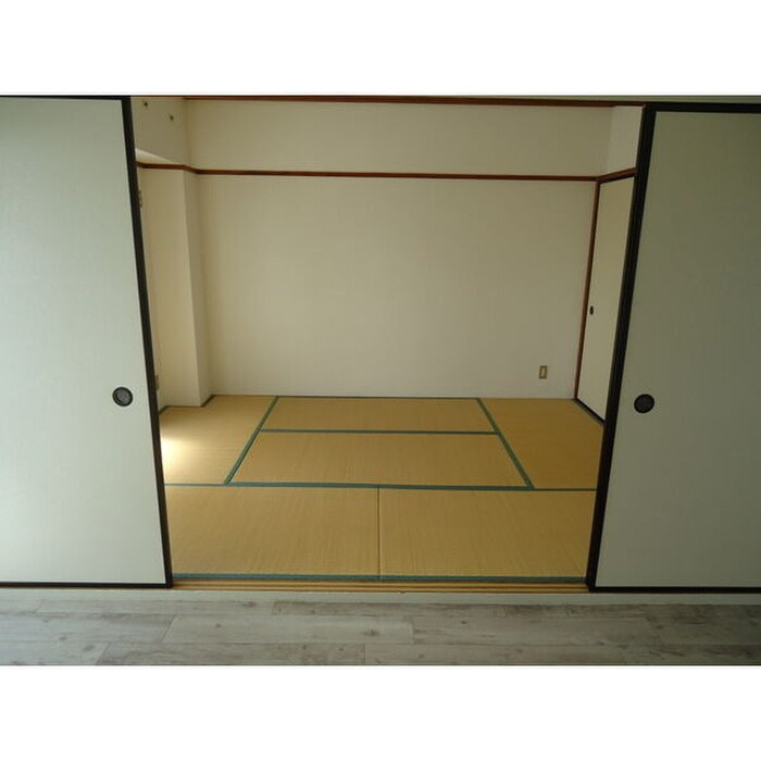 物件内観写真14　(居室)