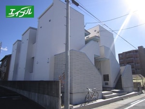スプリングフォレスト壱番舘外観写真